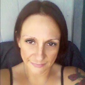 Meet your Posher, Daphne